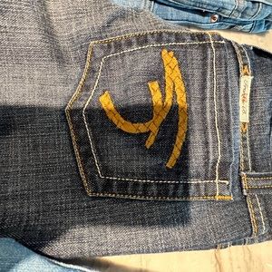 Selling Frankie B Jeans. Size 2. Bell bottom.